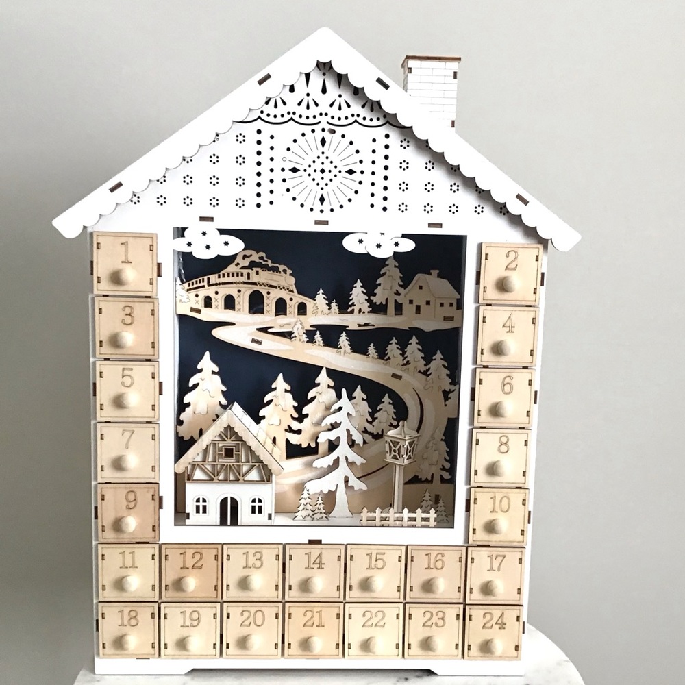Anthropologie Advent Calendar Village in the Alps Christmas Holidays NIB RARE - Picture 6 of 14